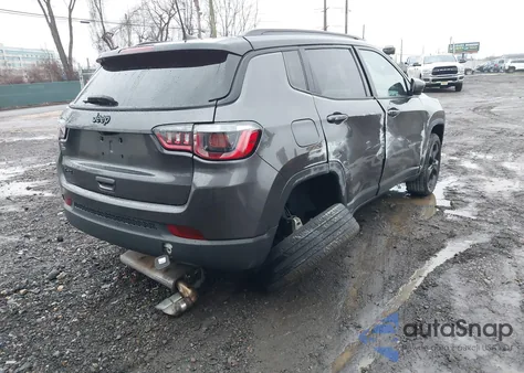 2019 Jeep Compass Altitude 4X4 из США, поврежденный, VIN 3C4NJDBB8KT734416